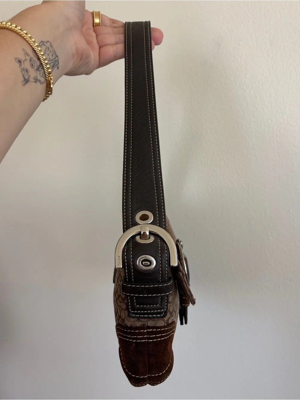 Vintage Coach Signature Suede Shoulder Bag – Style 3628